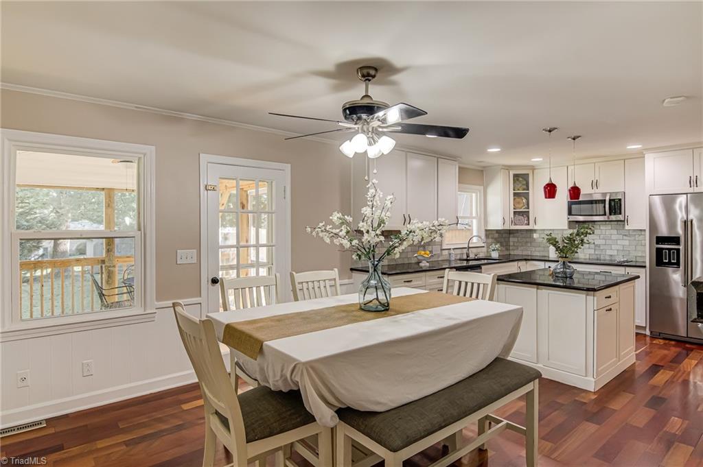 208 Mountain View Road King, NC 27021 - Photo 13 of 33