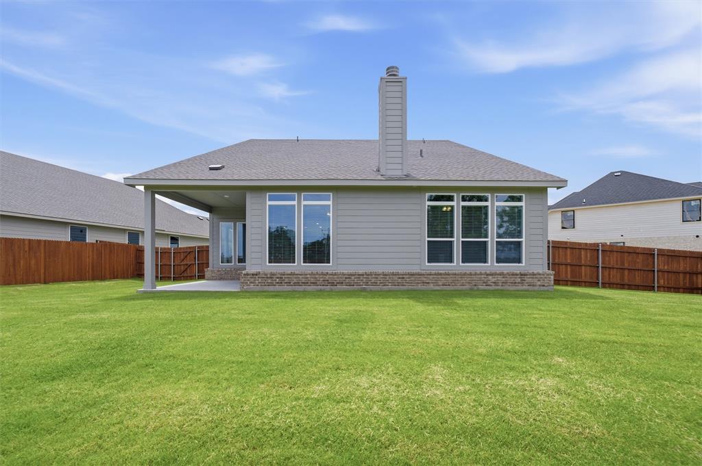 1233 Frio Drive Springtown, TX 76082 - Photo 26 of 29