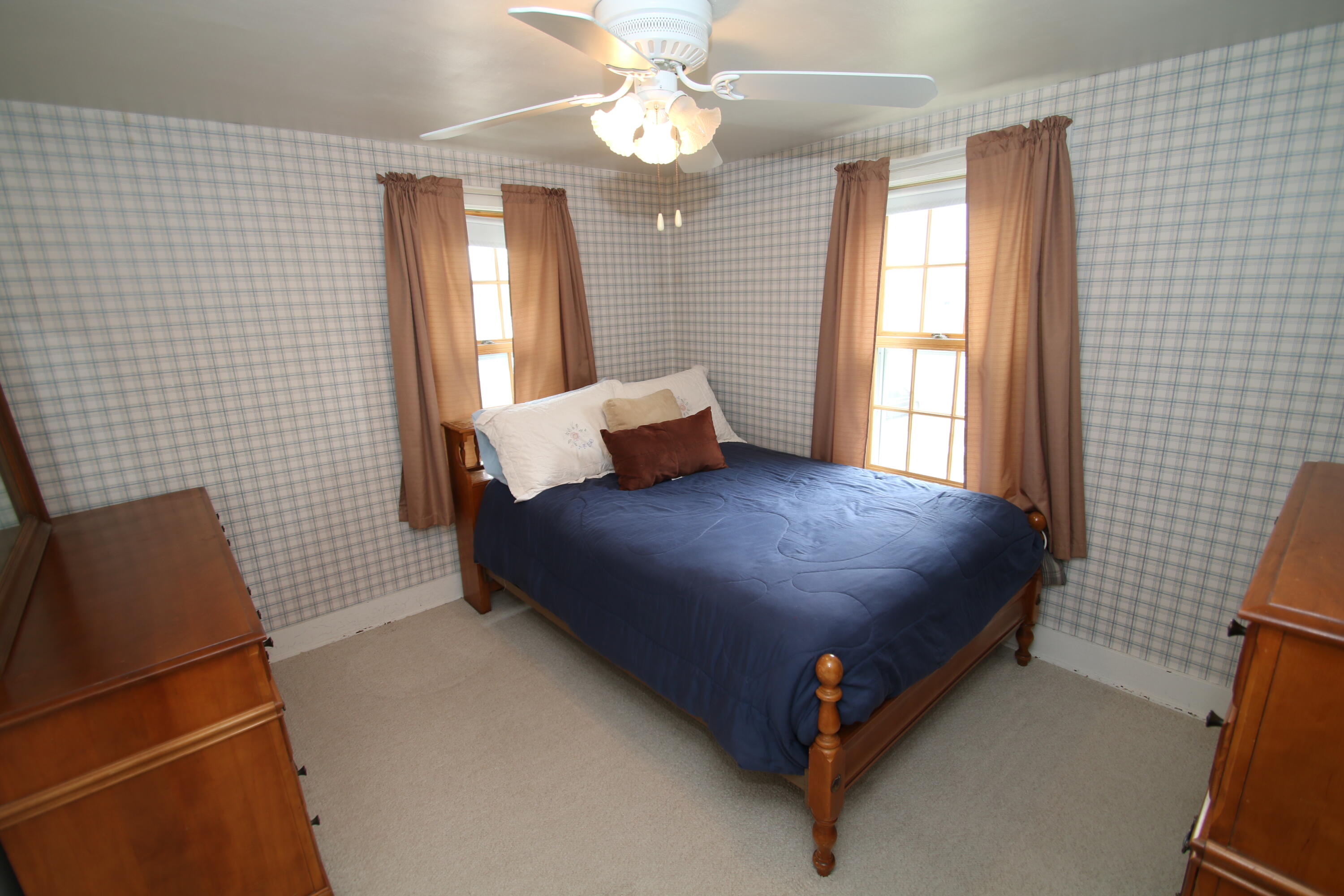 2114 North 19th Street Sheboygan, WI 53081 - Photo 23 of 37 Bedroom 2