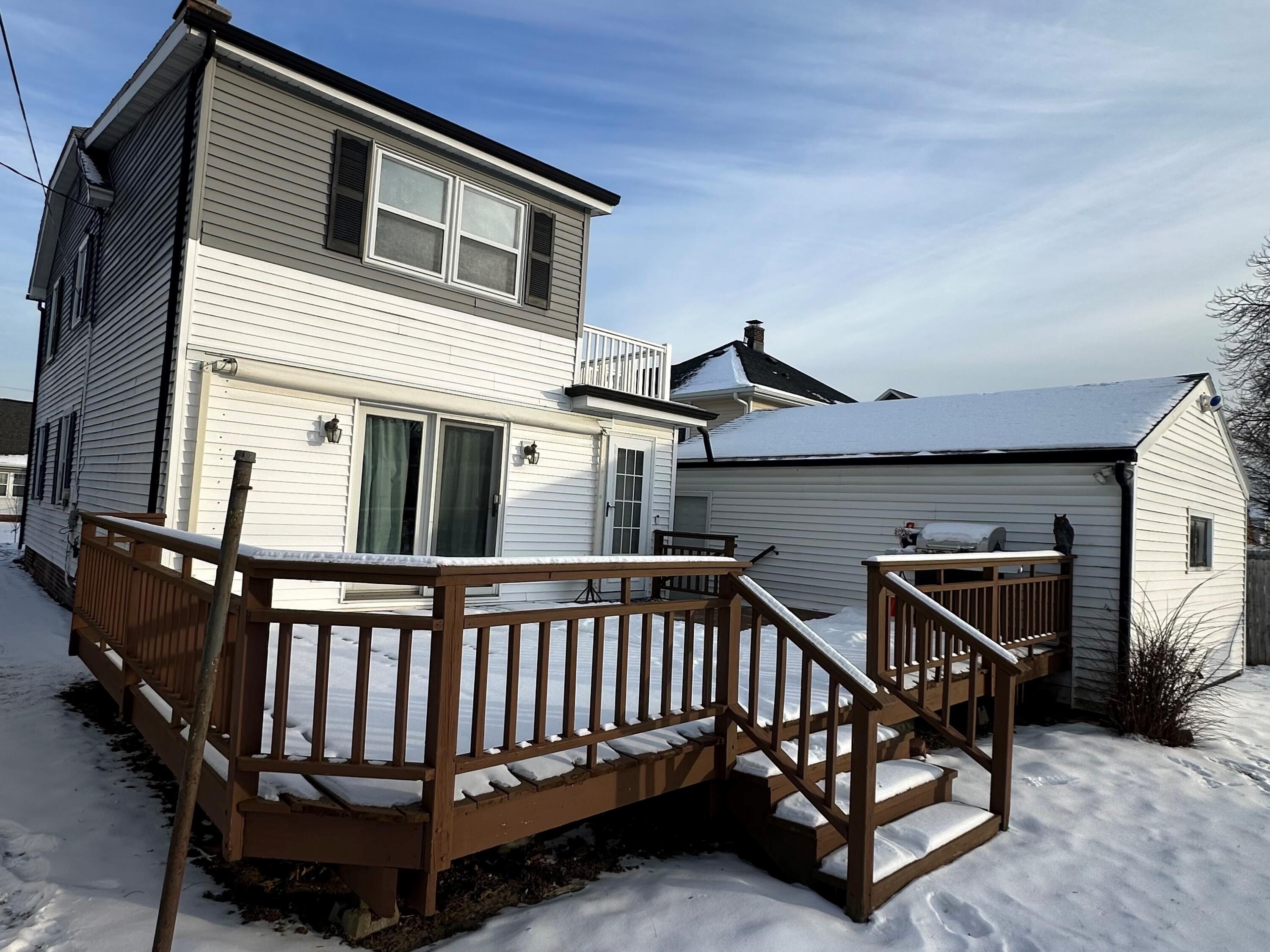 2114 North 19th Street Sheboygan, WI 53081 - Photo 36 of 37 Deck