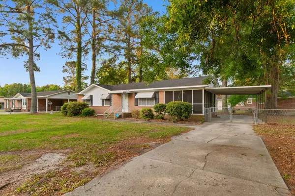 $120,000 | 707 Rosemarie Lane, Mullins, SC 29574