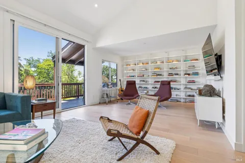 $999,000 | 1045 Susan Way, Novato, CA 94947