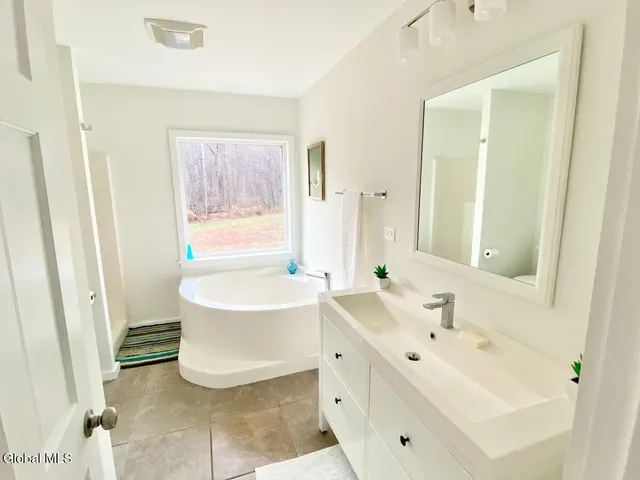 $495,000 | 365 Moore Hill Road, Stephentown, NY 12168