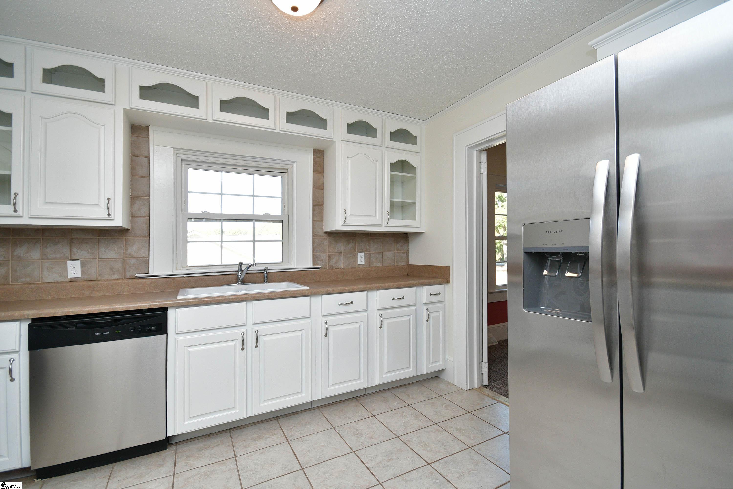 127 Cook Road Roebuck, SC 29376 - Photo 8 of 29