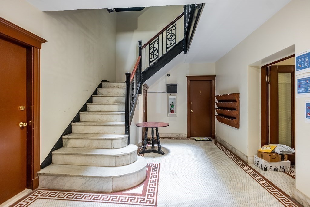 1 Craigie Street, Unit 26 Cambridge, MA 02138 - Photo 19 of 20 a view of entryway and hall