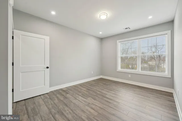 $2,550 | 2421 Bristol Road, Unit 2B105, Warrington, PA 18976