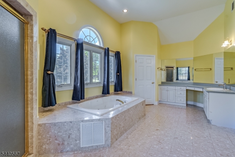 2 Coe Farm Road Mendham, NJ 07945 - Photo 28 of 50