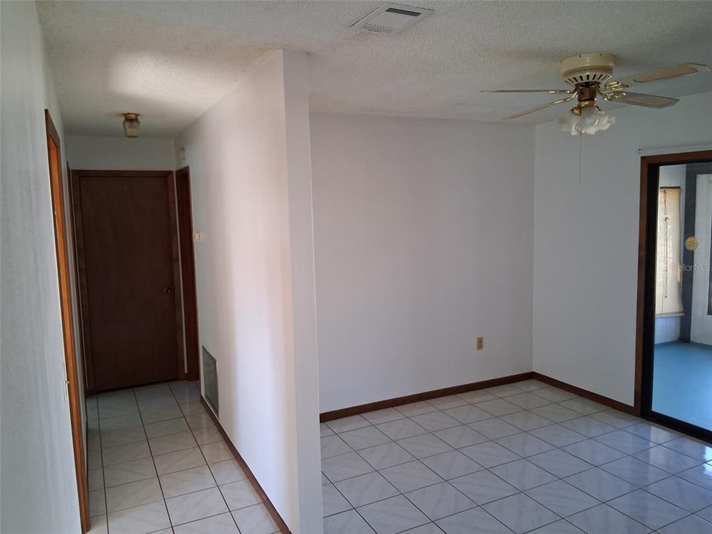 9841 Southwest 102nd Place Ocala, FL 34481 - Photo 11 of 66