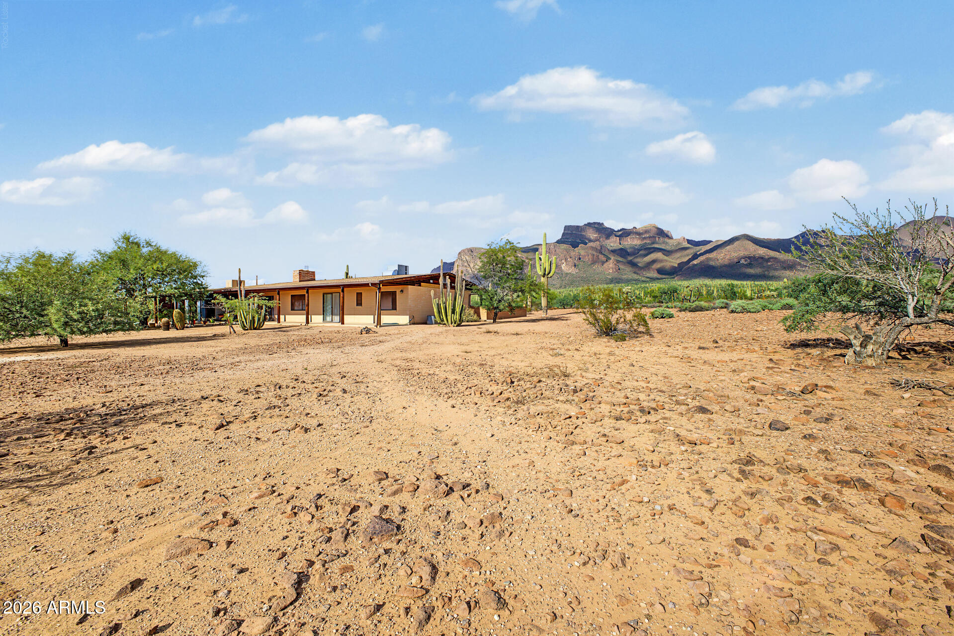 685 South Holmes Road Apache Junction, AZ 85119 - Photo 5 of 61 07-Holmes