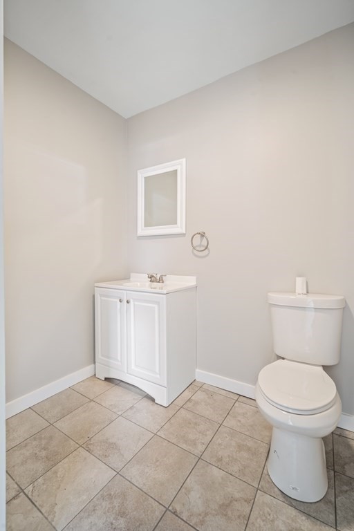 246 Walnut Street Springfield, MA 01105 - Photo 7 of 19 Gallery Image 7