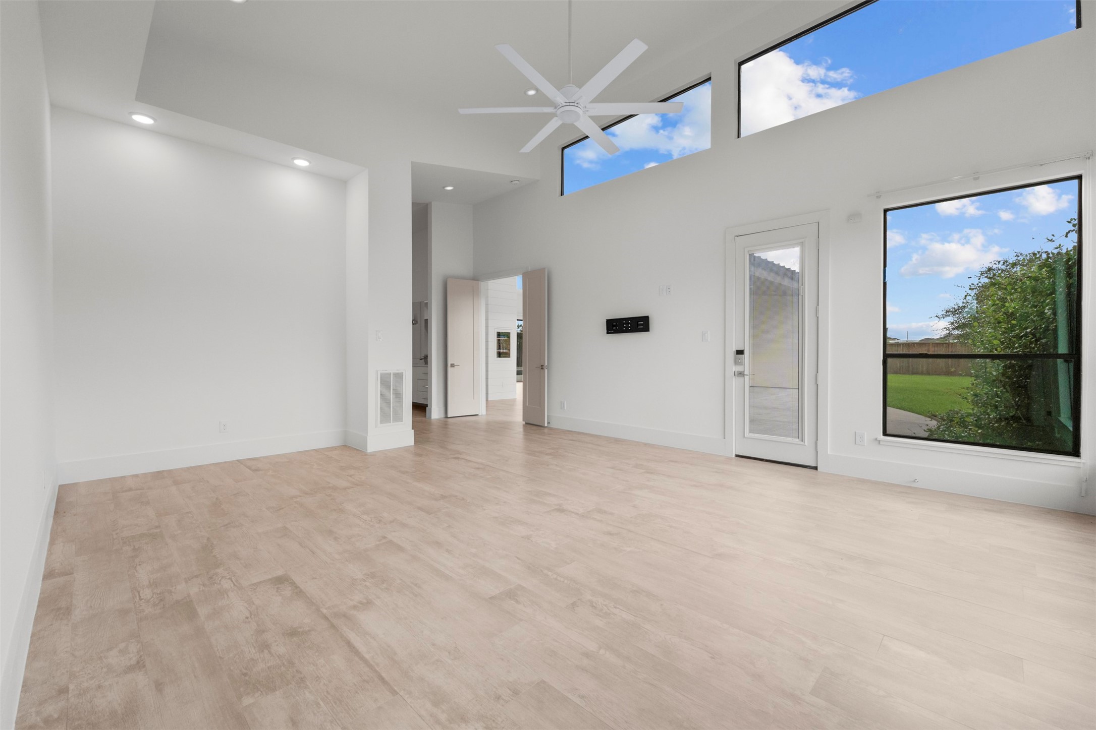 3932 Windsor Mist Lane Spring, TX 77386 - Photo 27 of 50 Primary bedroom