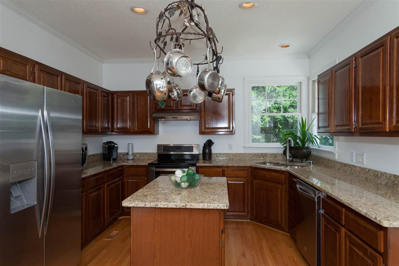 5817 Raddington Street Raleigh, NC 27613 - Photo 10 of 25 Kitchen