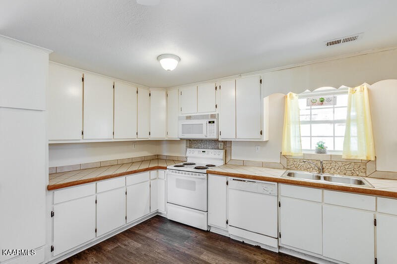 808 Fowler Street Clinton, TN 37716 - Photo 10 of 26 Gallery Image 10