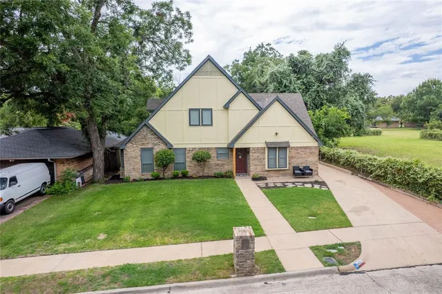 $434,999 | 1421 Strawberry Circle, Irving, TX 75060
