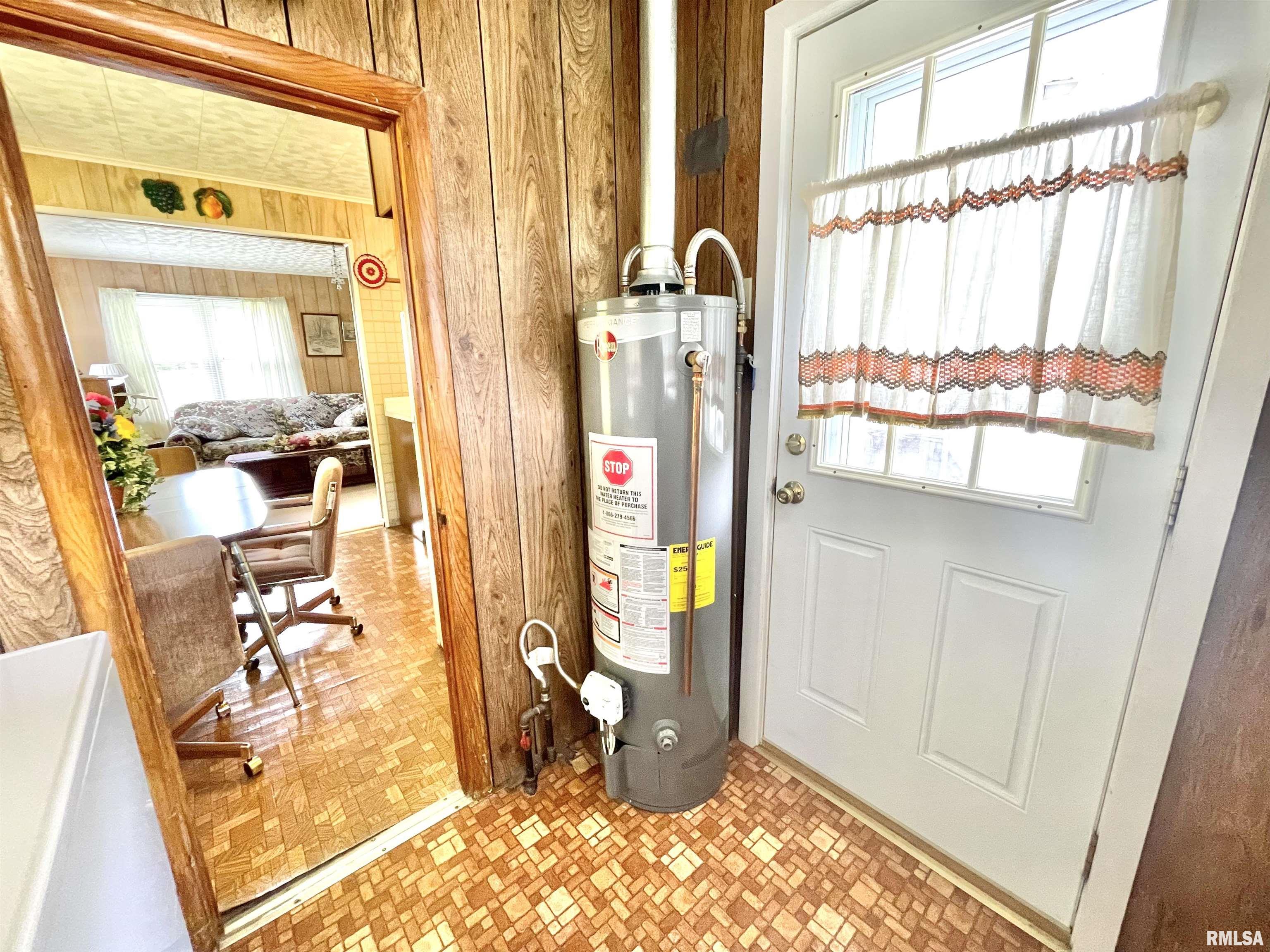 605 Ridge Street Carterville, IL 62918 - Photo 16 of 20 Gallery Image 16