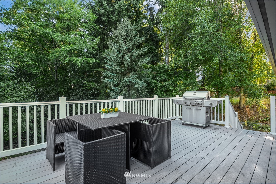 32 234th Place Southeast Bothell, WA 98021 - Photo 9 of 23