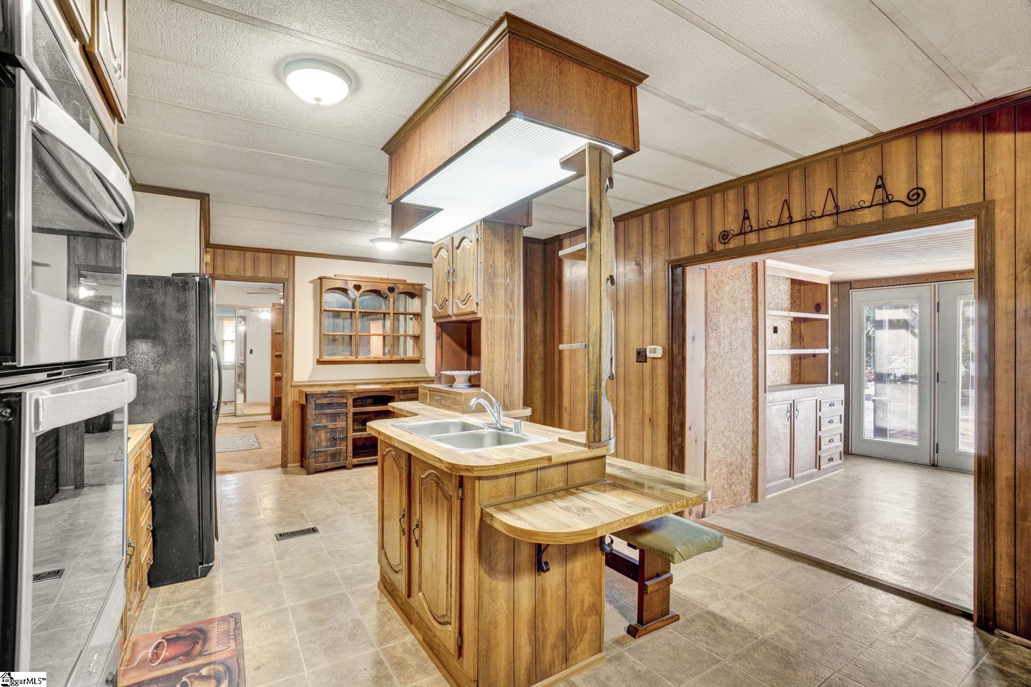 270 Red Hawk Drive Campobello, SC 29322 - Photo 11 of 44