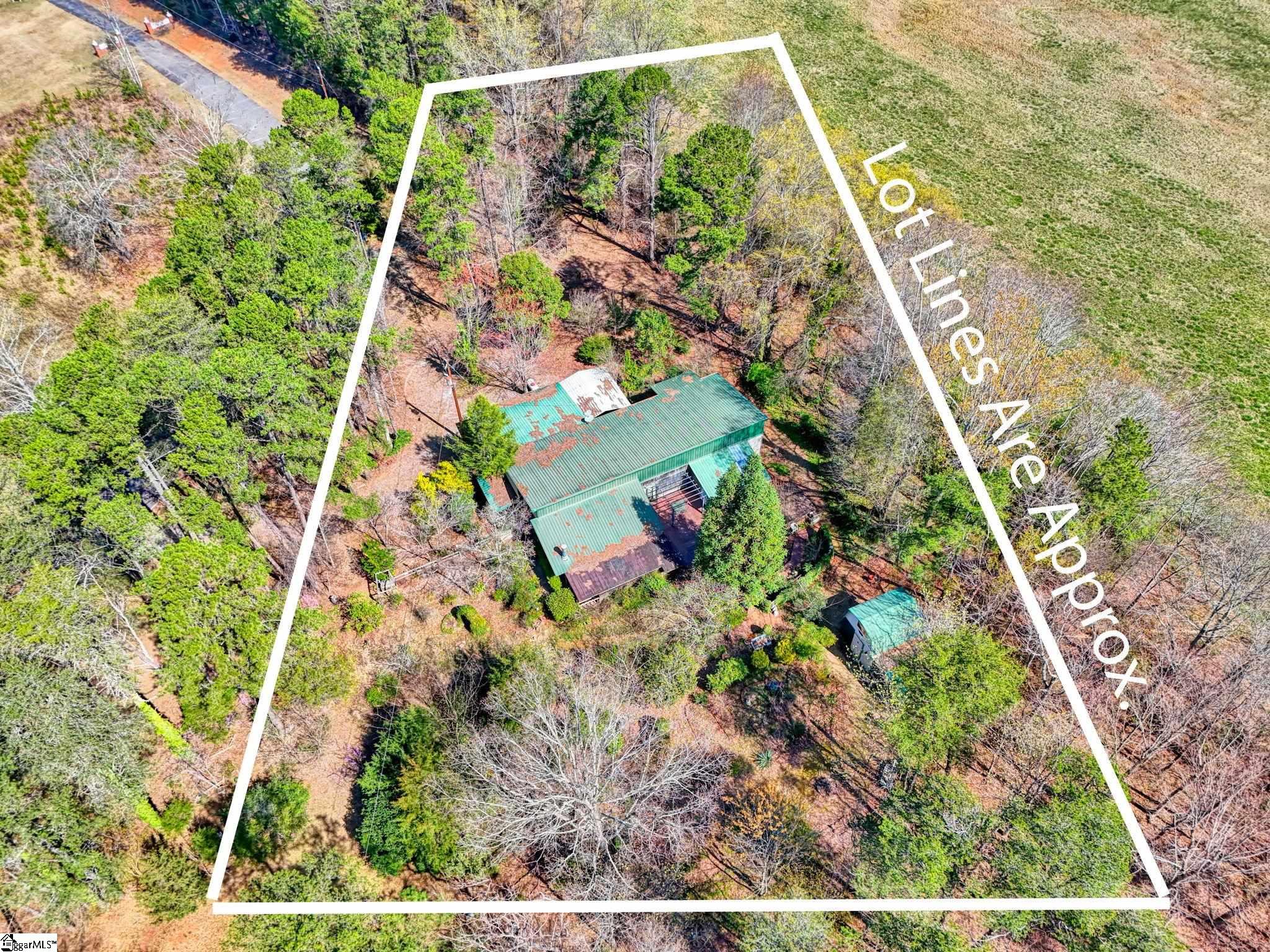 270 Red Hawk Drive Campobello, SC 29322 - Photo 4 of 44