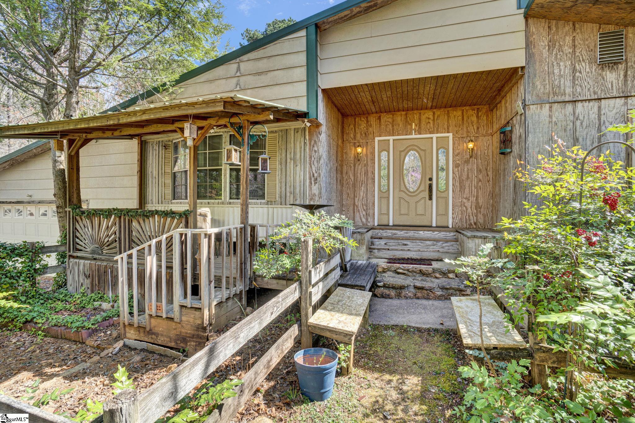 270 Red Hawk Drive Campobello, SC 29322 - Photo 5 of 44