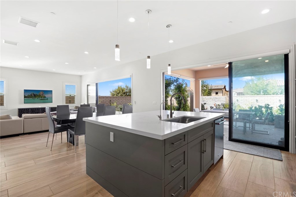 39 Barberry Lake Forest, CA 92630 - Photo 6 of 28