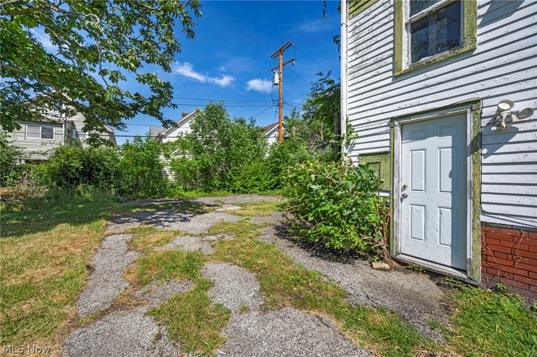 1835 Reyburn Road Cleveland, OH 44112 - Photo 19 of 46 Gallery Image 19