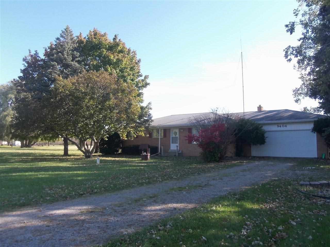 9404 East Potter Road Davison, MI 48423 - Photo 3 of 22 21523219-2.JPG