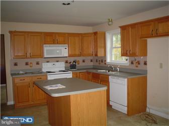 402 Gollub Drive Birdsboro, PA 19508 - Photo 2 of 5 Gallery Image 2