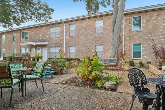 $159,000 | 3535 NASA Road 1, Unit 20, Seabrook, TX 77586