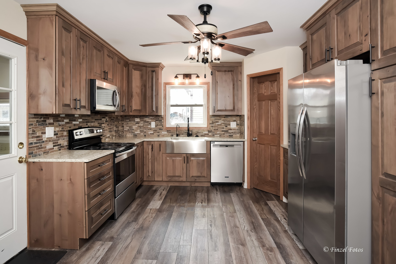 222 Stiles Street Genoa, IL 60135 - Photo 4 of 17