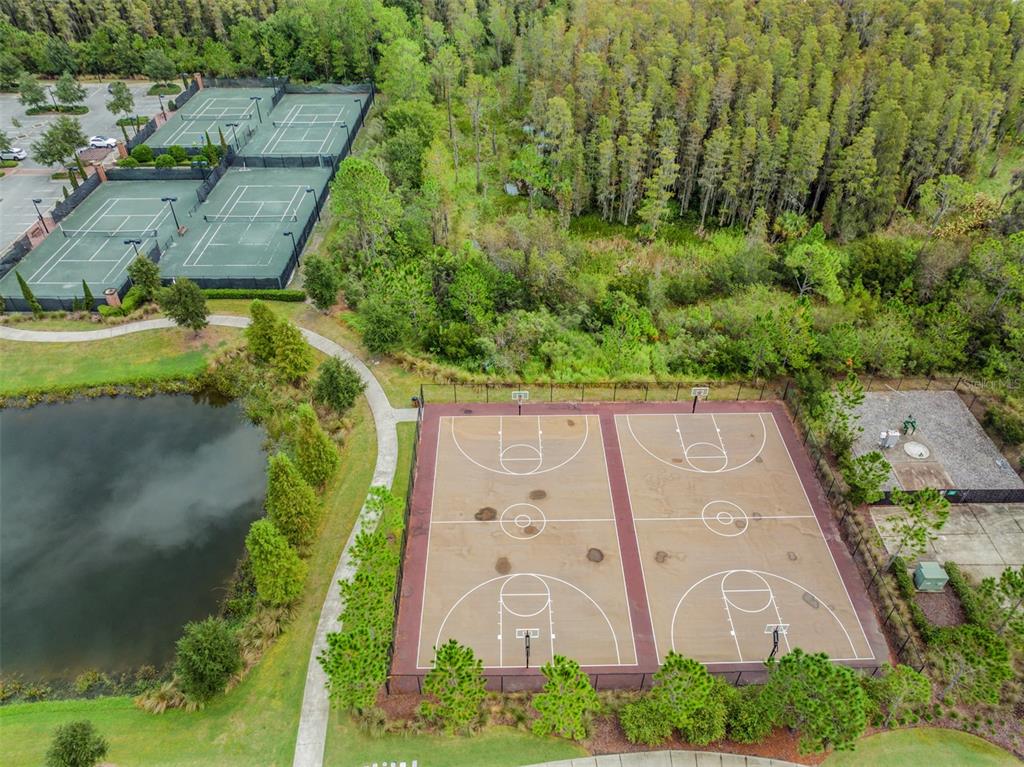 4849 Isola Court Wesley Chapel, FL 33543 - Photo 31 of 33