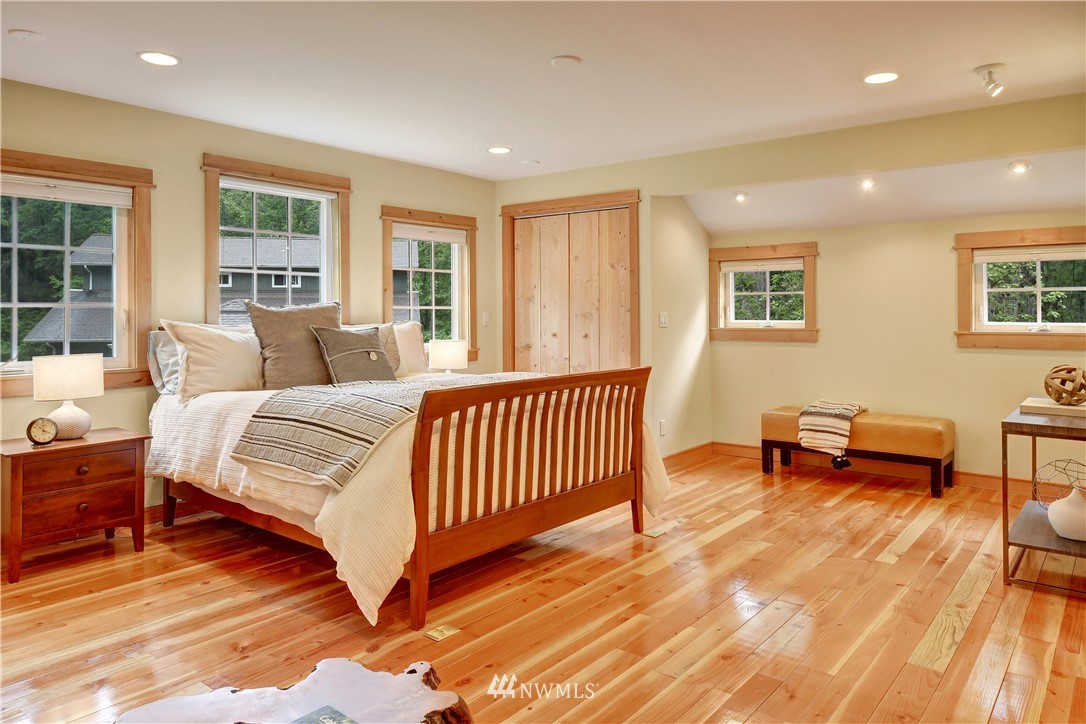 17816 Commons Road Southwest Vashon, WA 98070 - Photo 15 of 40