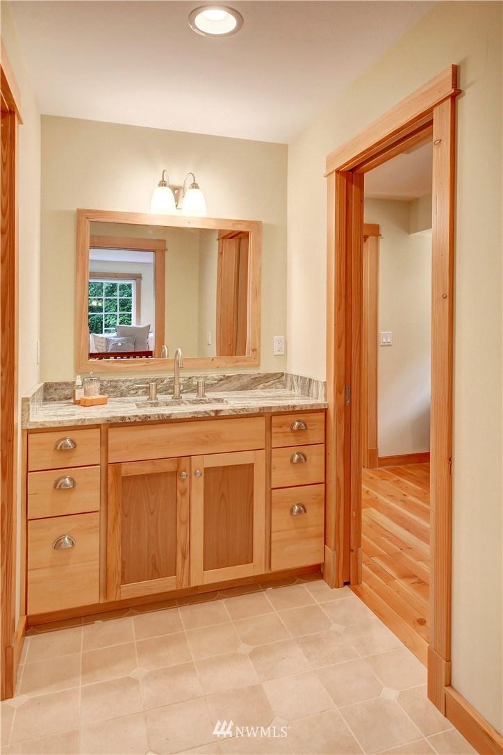 17816 Commons Road Southwest Vashon, WA 98070 - Photo 17 of 40