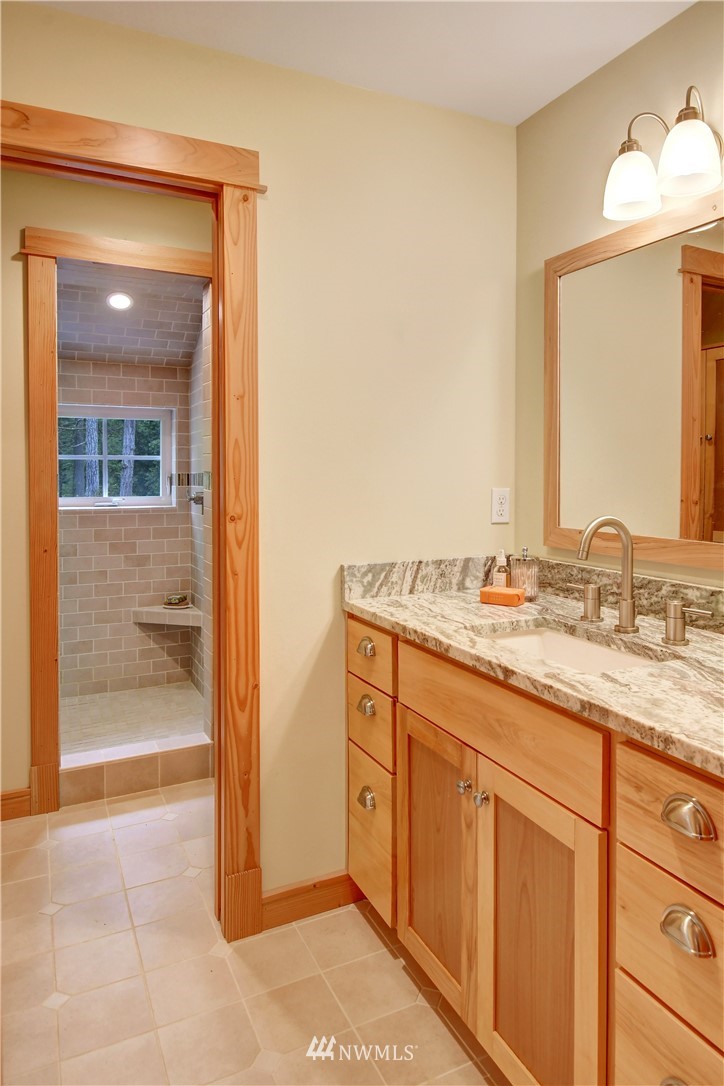 17816 Commons Road Southwest Vashon, WA 98070 - Photo 18 of 40