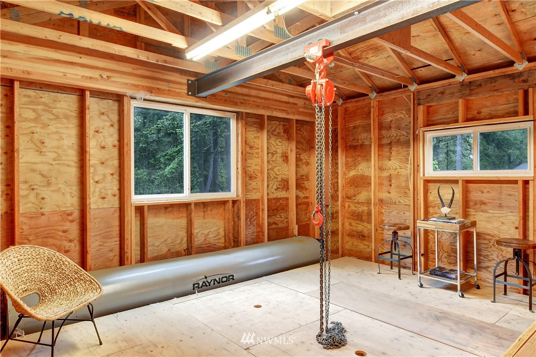 17816 Commons Road Southwest Vashon, WA 98070 - Photo 33 of 40