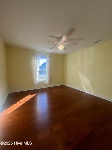 $344,900 | 902 Eastman Creek Drive, Beaufort, NC 28516