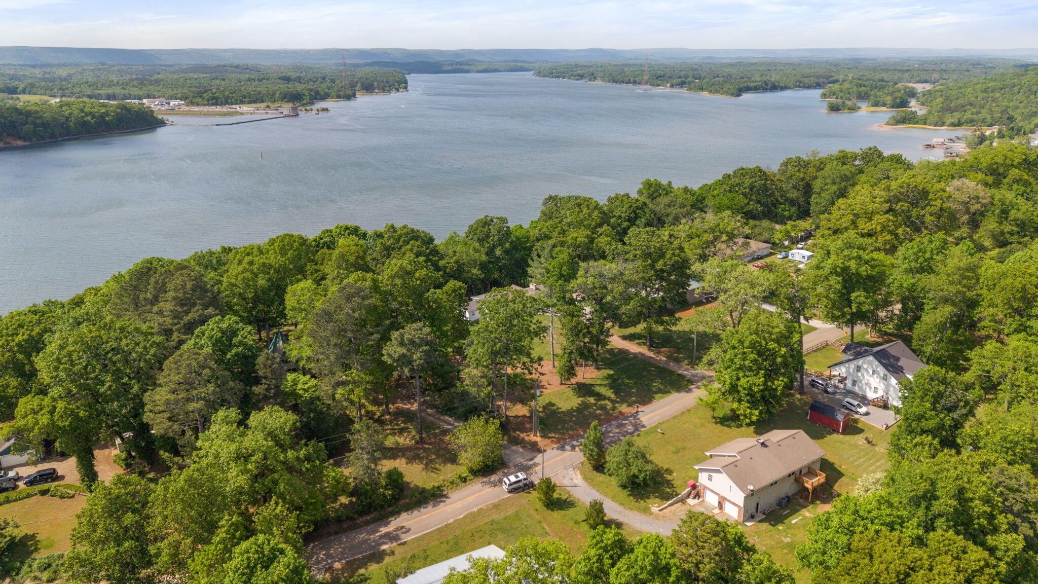9814 Lakeside Road Harrison, TN 37341 - Photo 4 of 35