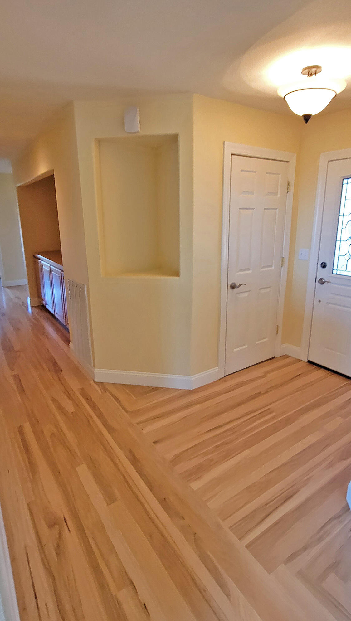 15723 Highland Point Way Redding, CA 96001 - Photo 15 of 40 entry3
