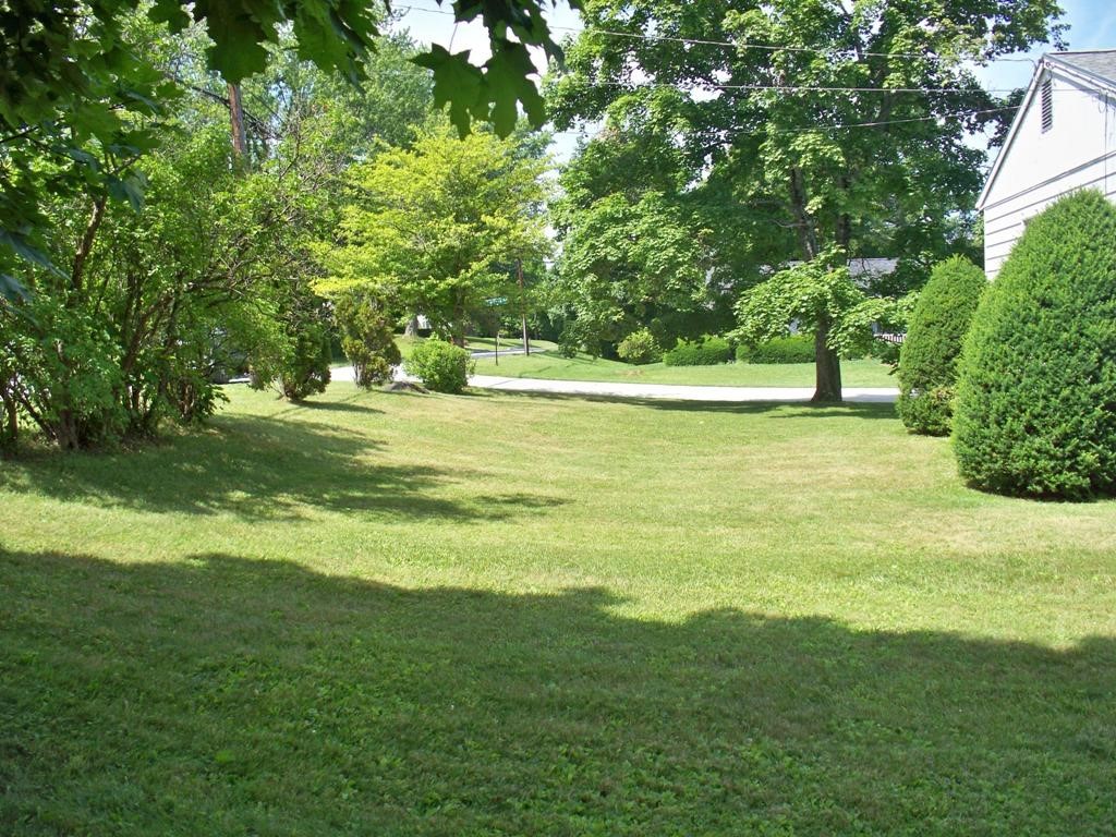 64 Meadow Brook Road Rutland, VT 05701 - Photo 3 of 36