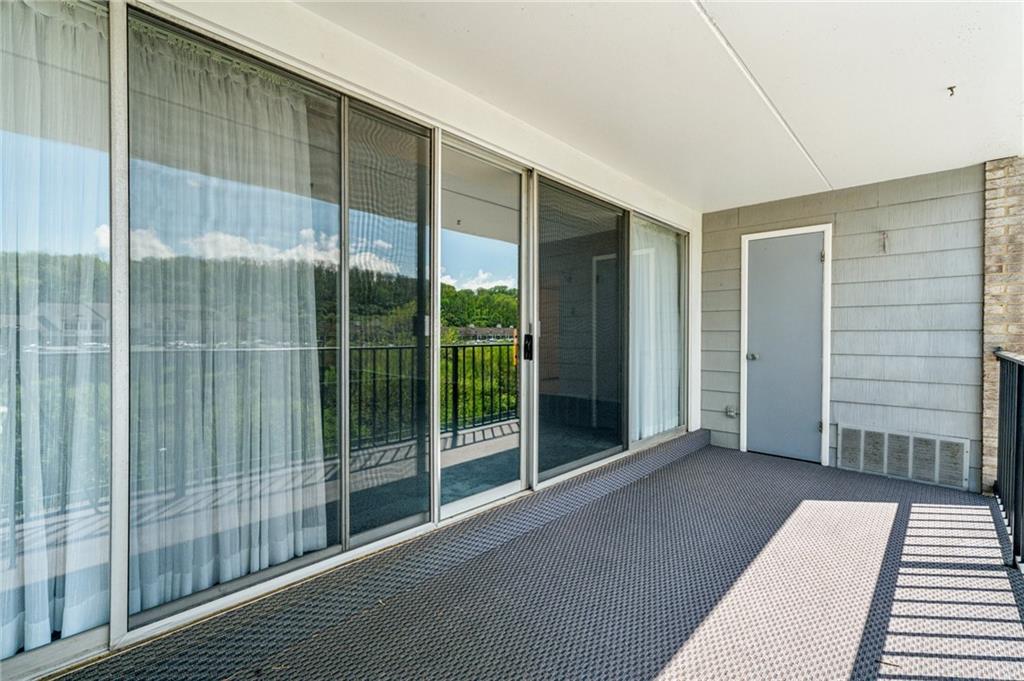 2160 Greentree Road, Unit 100W Pittsburgh, PA 15220 - Photo 12 of 26 Gallery Image 12