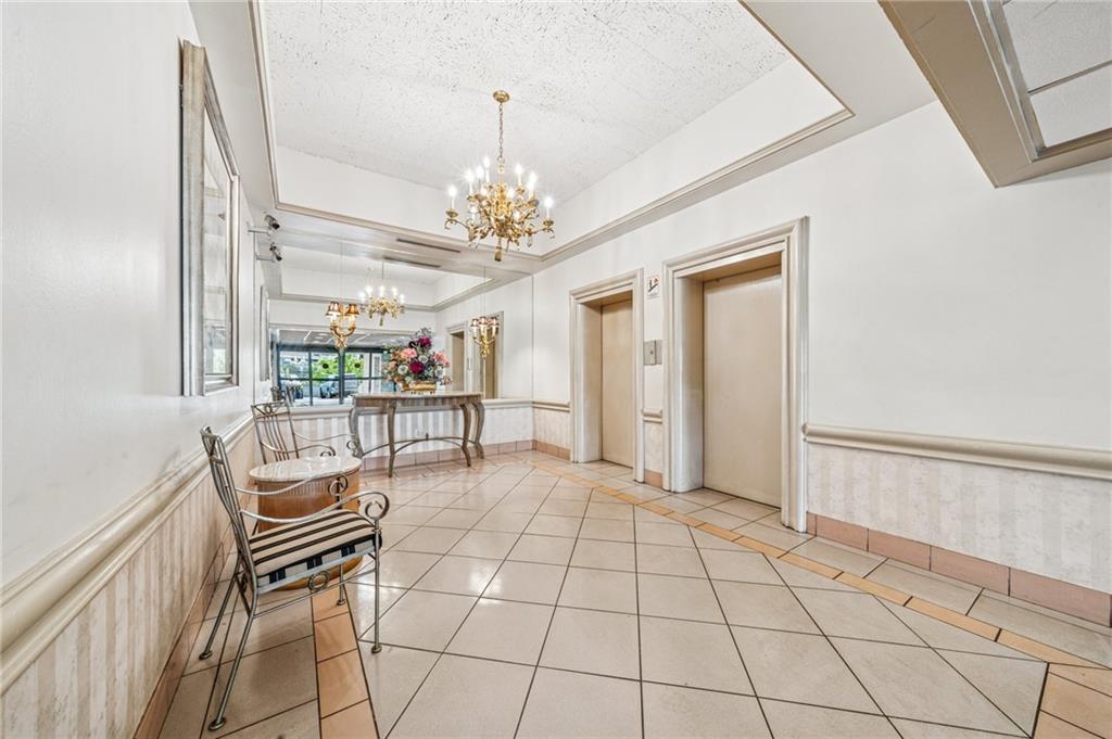 2160 Greentree Road, Unit 100W Pittsburgh, PA 15220 - Photo 2 of 26 Secure building