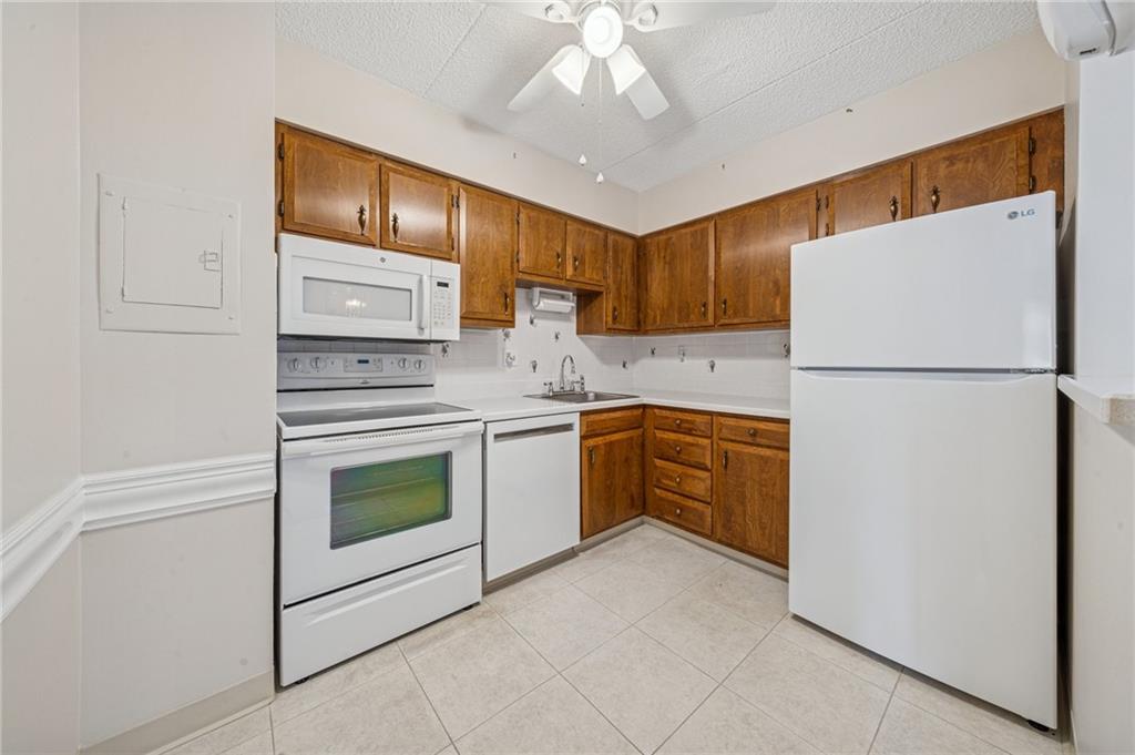 2160 Greentree Road, Unit 100W Pittsburgh, PA 15220 - Photo 9 of 26 Gallery Image 9
