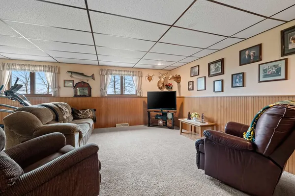 $945,000 | 3434 Willow Road, Green Bay, WI 54311
