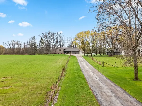 $945,000 | 3434 Willow Road, Green Bay, WI 54311