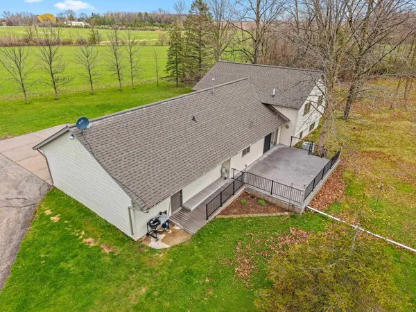 $945,000 | 3434 Willow Road, Green Bay, WI 54311