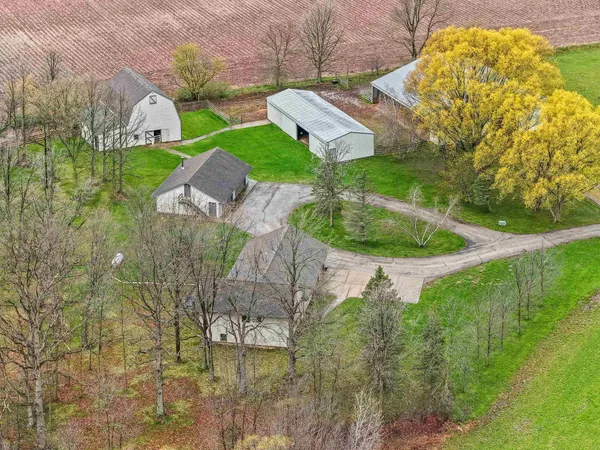 $945,000 | 3434 Willow Road, Green Bay, WI 54311
