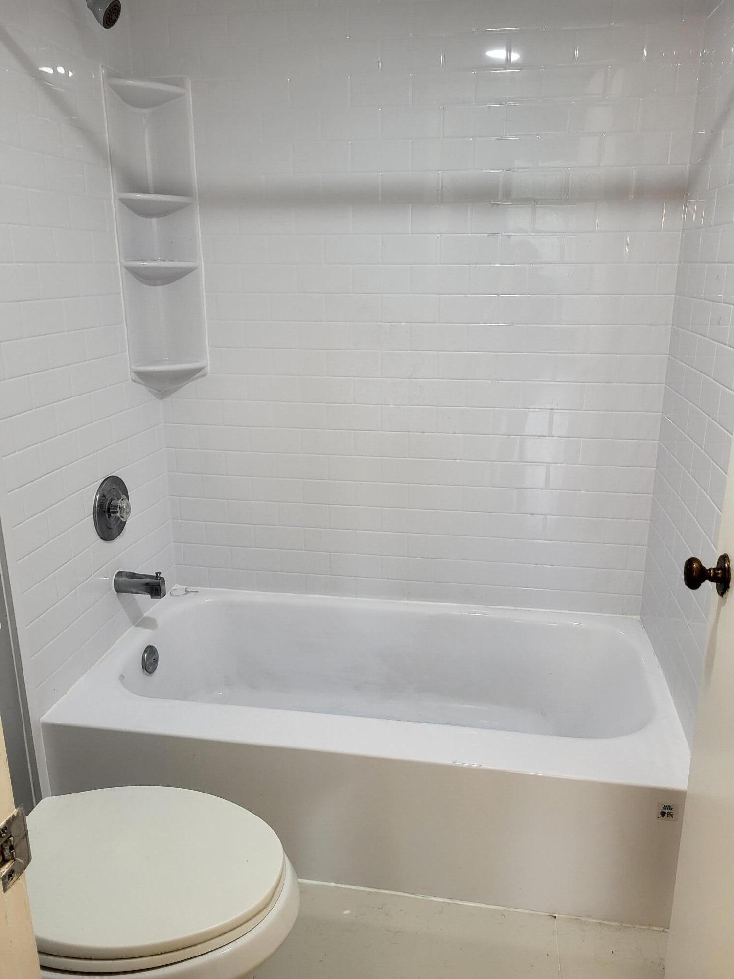 3720 Inverrary Drive, Unit 2I Lauderhill, FL 33319 - Photo 16 of 22 3720 2I bath room