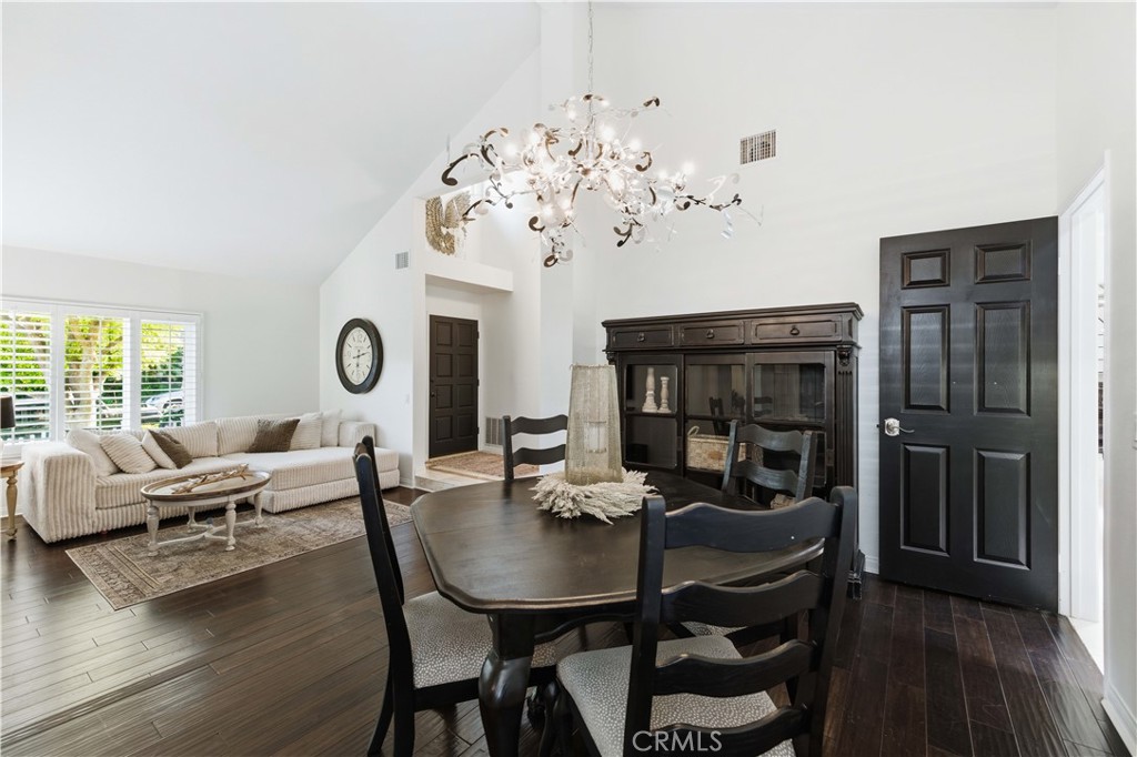 22029 Rodeffer Place Saugus, CA 91350 - Photo 11 of 53