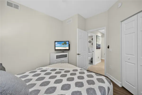 $5,200 | 2001 Tarpon Bay Drive North, Unit 102, Naples, FL 34119