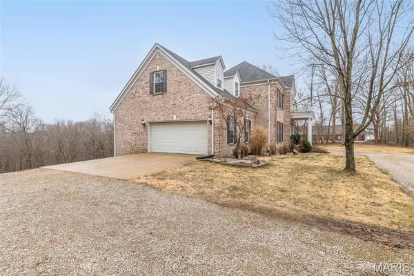 $735,000 | 1 Twin Oaks Lane, Williamsville, MO 63967