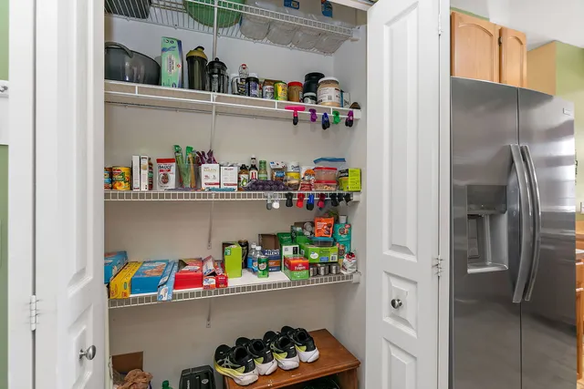 $279,000 | 2706 Kendall Crossing, McHenry, IL 60051